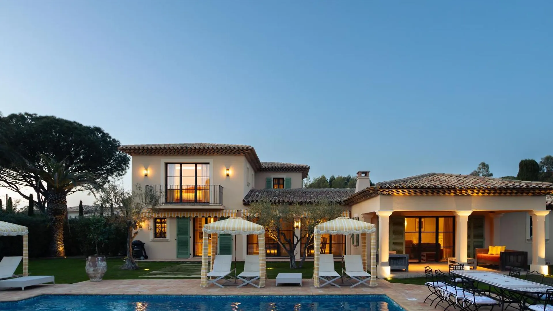 Magnificent Sunny Villa Riva With Pool And Vinery Saint-Tropez
