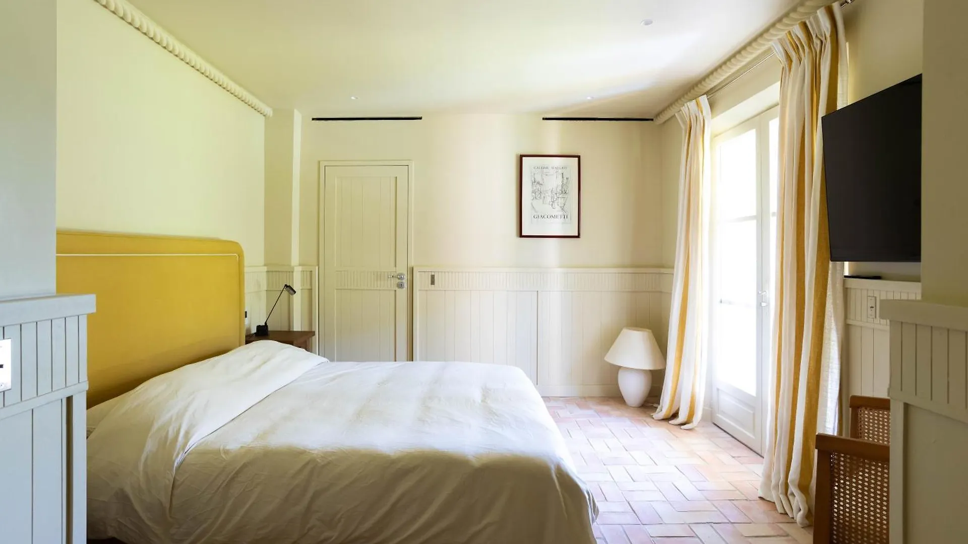 Magnificent Sunny Villa Riva With Pool And Vinery Saint-Tropez France